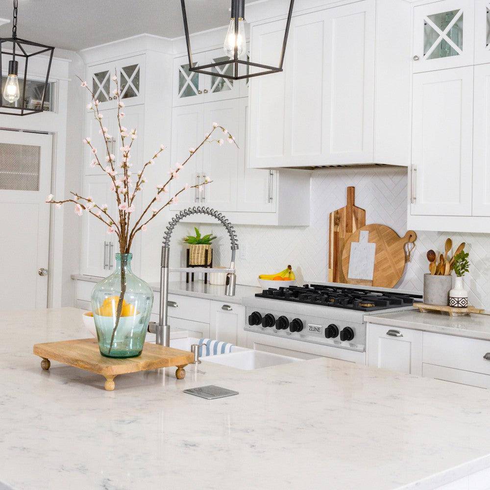 ZLINE Autograph Edition 36" Porcelain Rangetop with 6 Gas Burners in Fingerprint Resistant Stainless Steel and Matte Black Accents (RTSZ-36-MB) - KB&A The Home Improvement Store